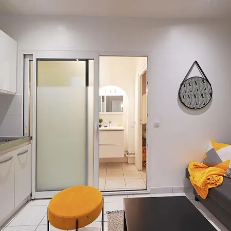 Lovely For 2 Persons Center Of Apartmán